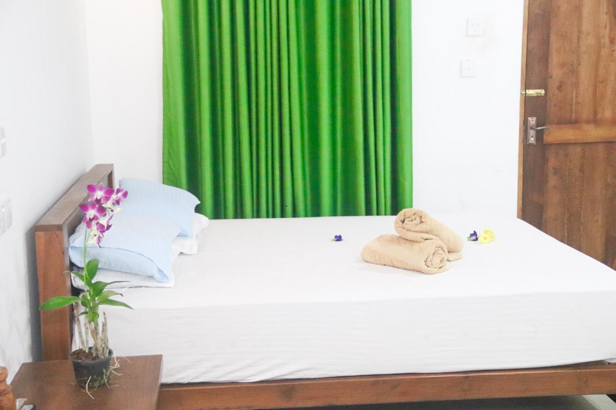 Nature Glow Cottage Udawalawe Ngoại thất bức ảnh